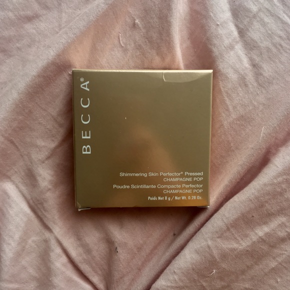 BECCA Other - ✨NIB✨Champagne Pop BECCA Shimmering Skin Perfector